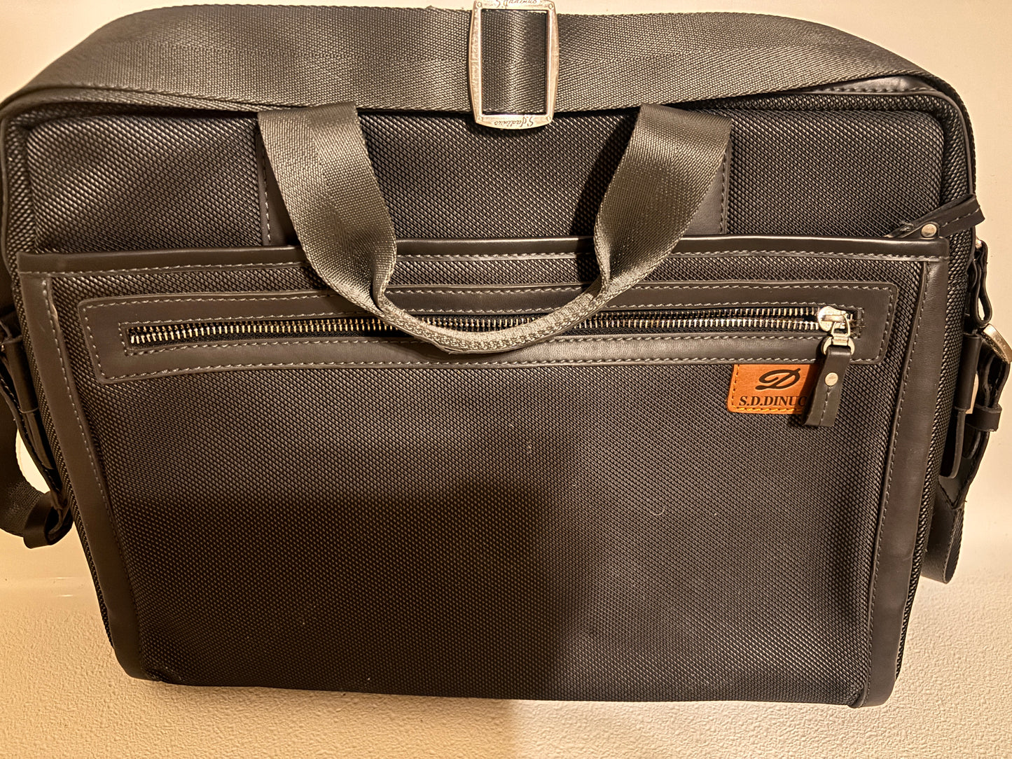 S.D. DINUO Laptop Bag with Leather Trimming, Unisex - Used in Excellent Condition - FREE SHIPPING