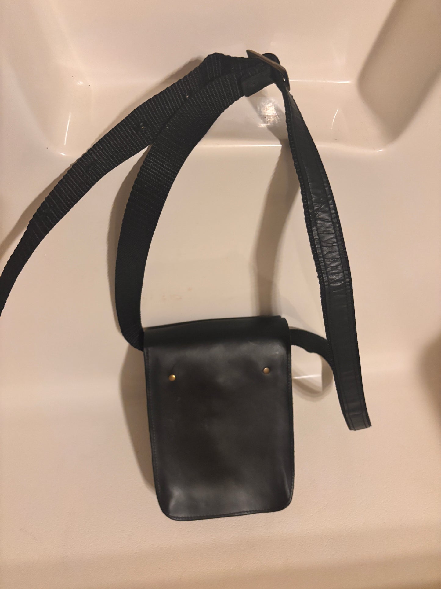 "Pilo Leather" Cross Body Bag - FREE SHIPPING